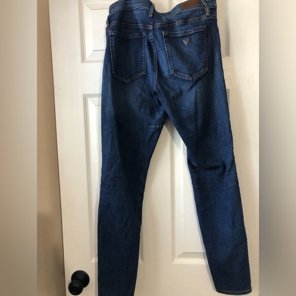 GUESS Women’s Power Curvy Mid-Rise Skinny Blue Jeans Pants - Picture 2 of 4